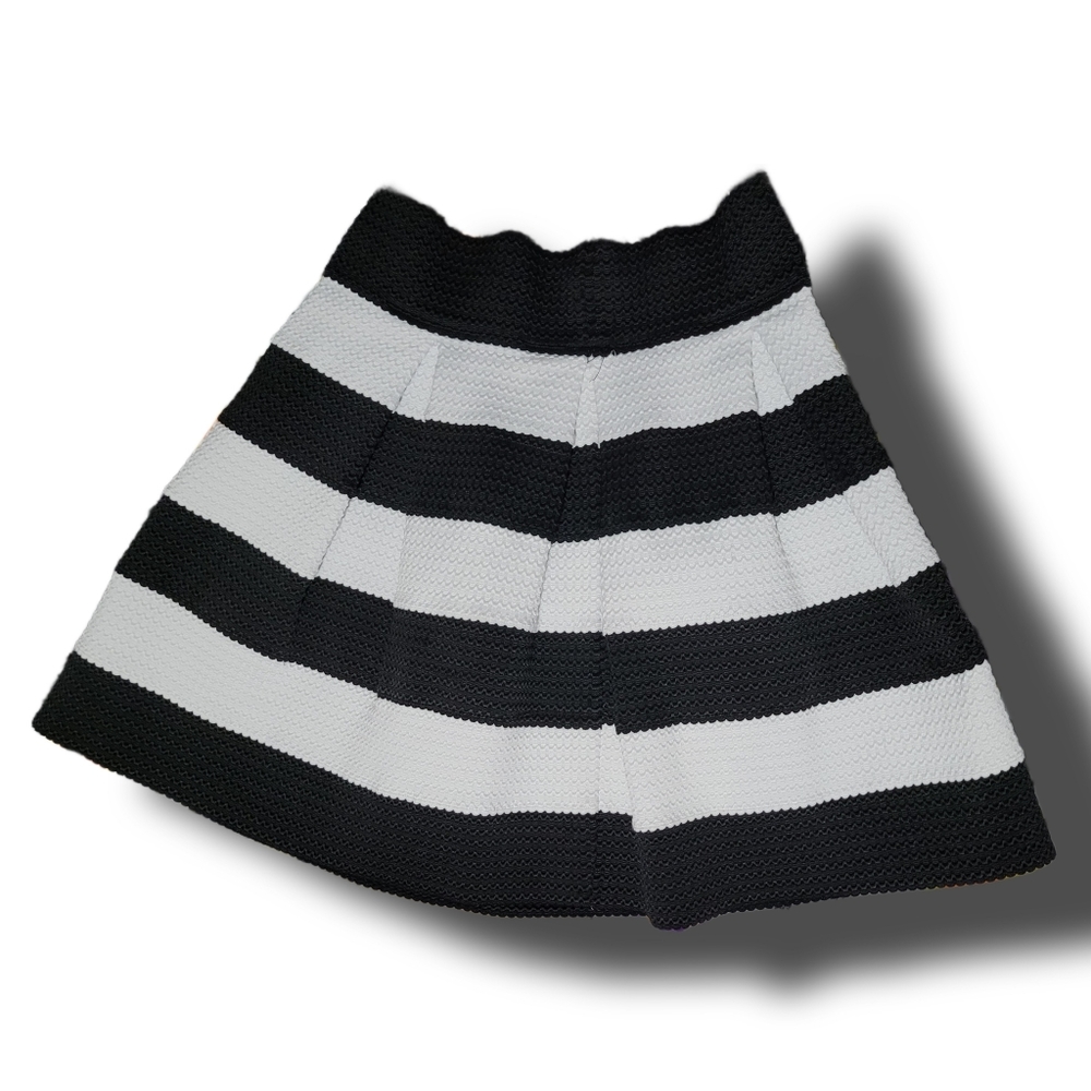 Black and White Striped Skirt EUC L